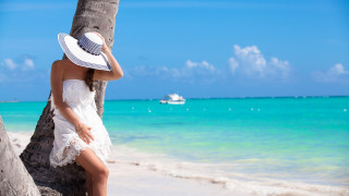 Woman white hat beach boat - daphne mcclure free wallpaper for desktop