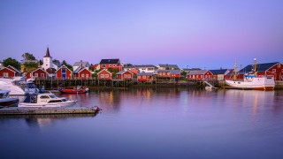 Harbor boats houses dusk purple - a purple sky in the background free wallpaper for desktop