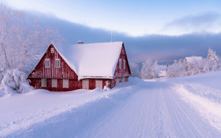 Red barn snowy field mountain - a dark sky free wallpaper