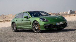 Green porsche panamera cityscape 3d - private press free wallpaper for desktop