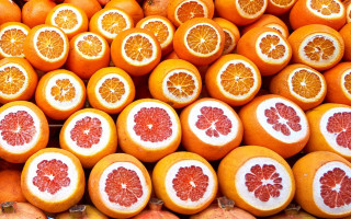 Orange pile halved whole neoplasticism 2 - a pile of oranges free wallpaper
