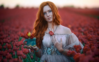 Red haired woman flower field - pre free wallpaper