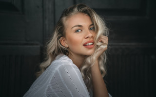 Eszter blonde white shirt portrait - eszter mattioni free wallpaper