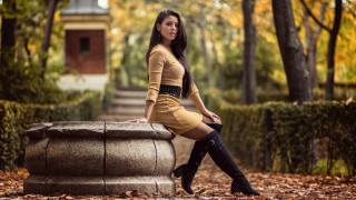 Woman bench park clock tower - a clock tower in the background free wallpaper