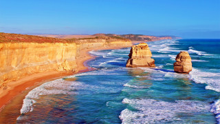 Cliff beach ocean waves tiltshift - a large cliff free wallpaper