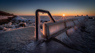 Bench snow water sunset sunshine - shining free wallpaper for desktop