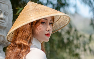 Woman hat white shirt statue - du qiong free wallpaper