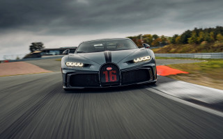 Bugatti track darksky trees tiltshift - a bugatti car free wallpaper