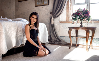 Gothic portrait woman bedroom flower - a vase of flowers free wallpaper