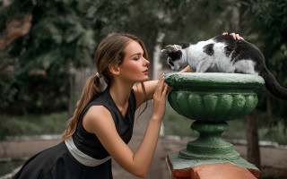 Woman petting cat park green - the park free wallpaper