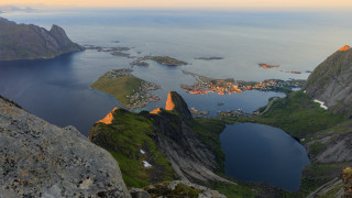Mountain lake town panorama forest - a few mountain free wallpaper for desktop