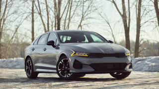 Silver car parking lot snow - covered ground free wallpaper