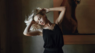 Elina karimova blonde hair horse - flowing free wallpaper