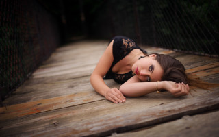 Daphne mcclure portrait black dress - a black dress and heels free wallpaper