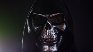 Skull hooded jacket green light - a hood free wallpaper