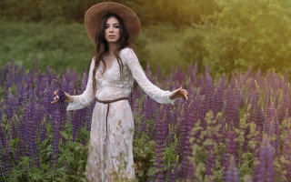 Woman dress hat field flower - a woman in a dress and hat free wallpaper