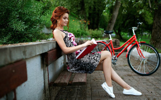 Woman bench reading bike tree - free motorcycles wallpaper for desktop
