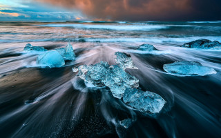 Ice beach water clouds planet - the sky above them free wallpaper for desktop