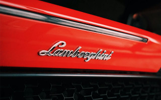 Lambinograph red luxury tiltshift brick - luxury free wallpaper