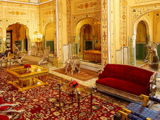 Red room couch rug chair - a red rug free wallpaper for desktop