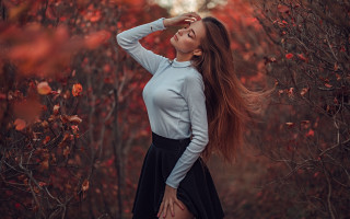 Woman forest autumn long hair - red leaf free wallpaper
