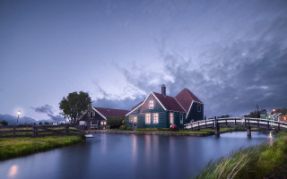 House water dusk bridge nature - a house in the background free wallpaper