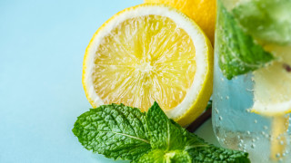 Lemon mint drink blue background - dorothy coke free wallpaper