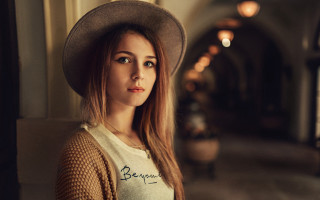 Woman hat portrait bokeh elina - a hat free wallpaper