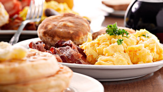 Food plate fork knife teapot - a plate of food free wallpaper for desktop