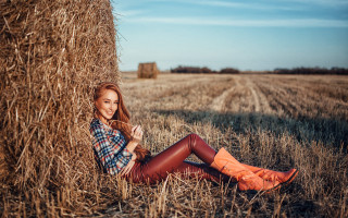 Woman field hay bale plaid - a hay bale free wallpaper