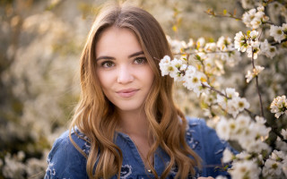 Woman white flower tree portrait - free portrait wallpaper for desktop