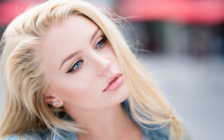 Blonde blue eyed portrait red - anna katharina block free wallpaper for desktop