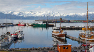 Harbor boats mountains snow panorama - the top of the mountains free wallpaper