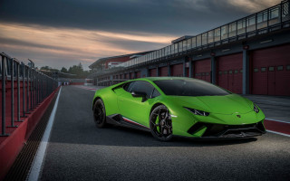 Green lamb car red garage - free cars wallpaper