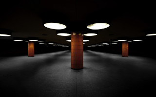 Dark room column berlin moon - berlin secession free wallpaper for desktop