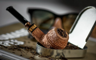 Pipe tin mirror sunglasses surreal - a pipe free wallpaper