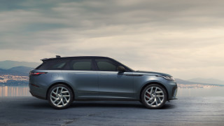 Silver range rover ocean city - a cloudy sky free wallpaper for desktop