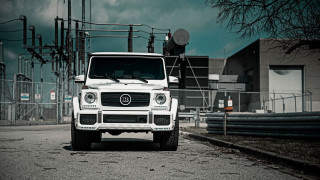 White mercedes benz maximalism urban - hard free wallpaper