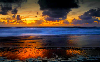 Sunset ocean clouds waves crashing - a sunset over the ocean free wallpaper