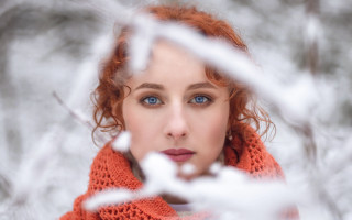 Blue eyes scarf winter portrait - anka zhuravleva free wallpaper