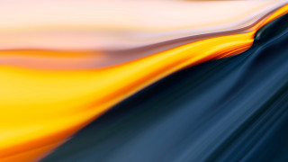 Blurry yellow blue wave raytraced - a blurry image free wallpaper for desktop
