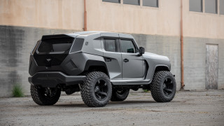 Gray jeep front building large - the front of its free wallpaper