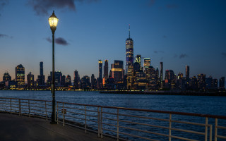 City skyline night pier lamp - a pier free wallpaper