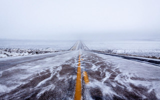 Snowy road planet ocean shore - a long road free wallpaper for desktop