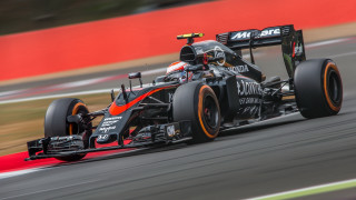 Racing car red white stripe - the front of the car free wallpaper