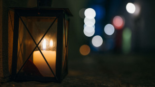Lit candle bokeh moonlight night - free light wallpaper for desktop