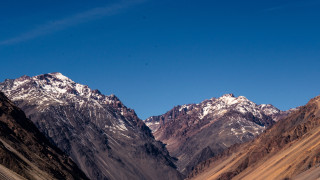 Mountain range snow top blue - emiliano ponzi free wallpaper