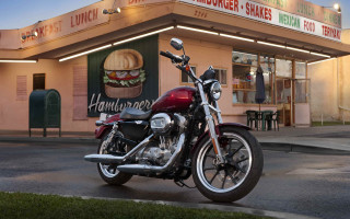 Red motorcycle hamburger restaurant dusk - dusk free wallpaper