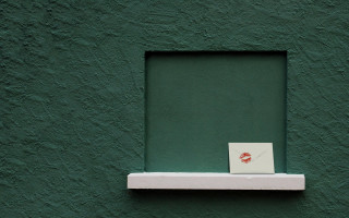 Green wall square window red - minimalistic free wallpaper