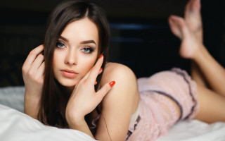 Woman bed elina karimova blurry - her cheek free wallpaper